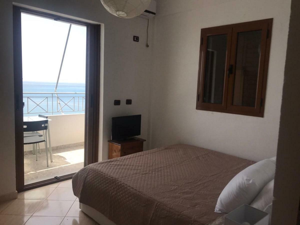 Qeparo Antonio Rooms 外观 照片