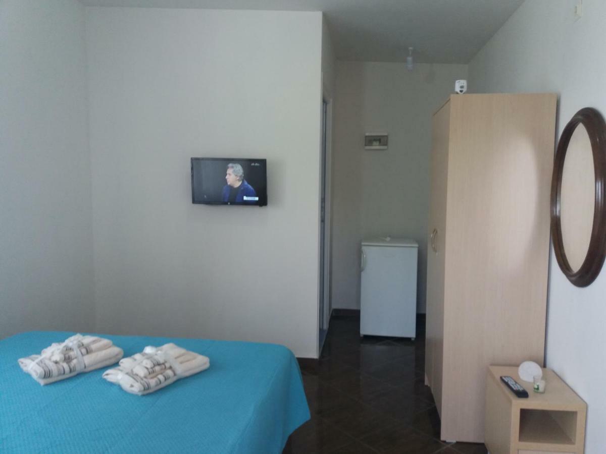 Qeparo Antonio Rooms 外观 照片